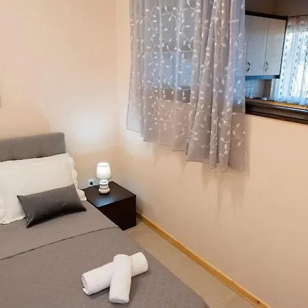Villa Red Porto Cheli Exterior photo