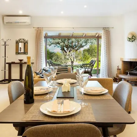 Villa Red Porto Cheli Exterior photo