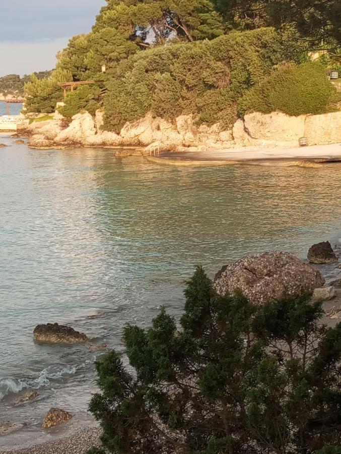 Red Porto Heli